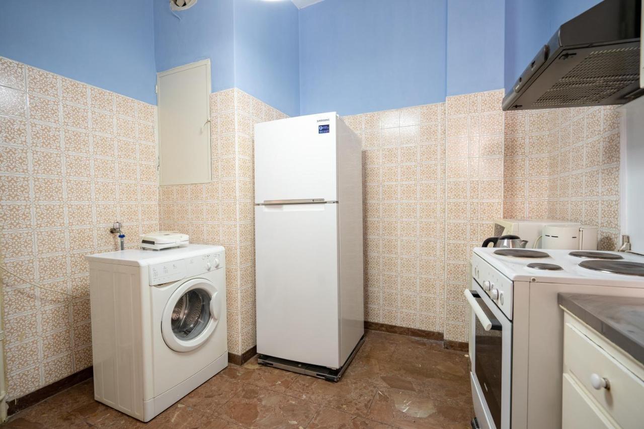 Larissa Station Metro St. 2 Bedrooms 3 Pers. Flat Athens Exterior photo
